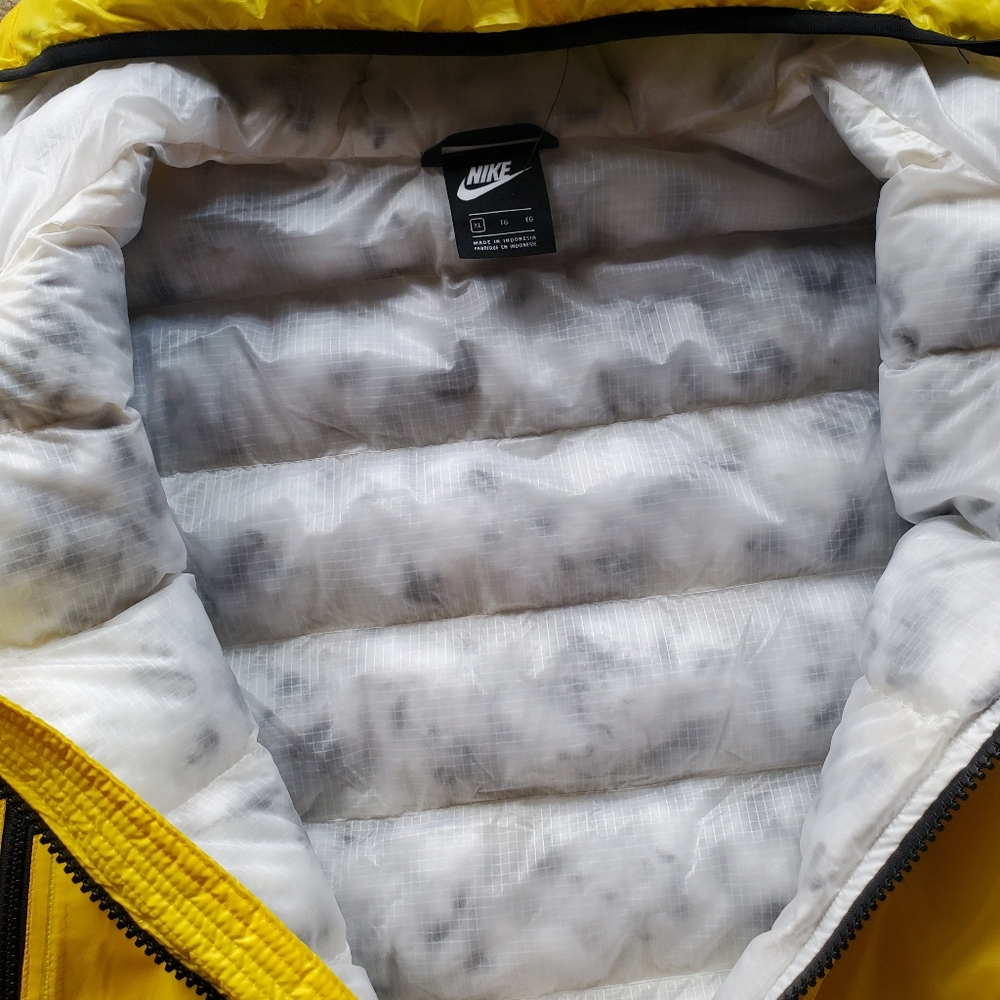 Nike Synthetic Fill Jacket Size XL - Picture 5 of 5